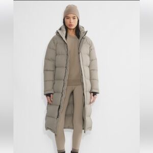 Aritzia Women’s long Super Puff Jacket
